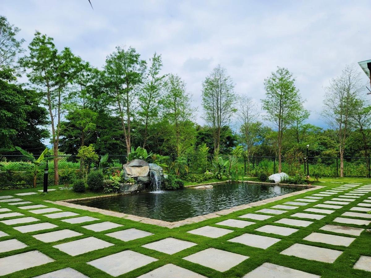 山花映水紅莊園民宿 Daire Yuemei Dış mekan fotoğraf